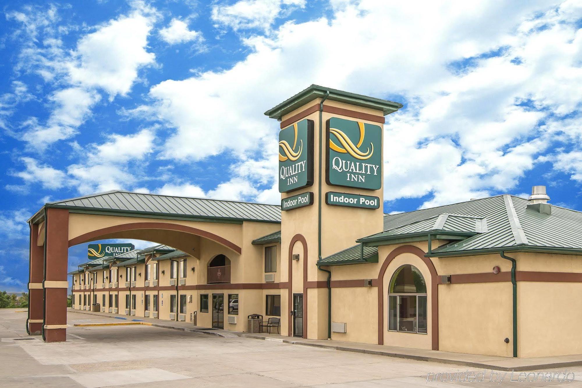 Quality Inn Raton Exterior photo